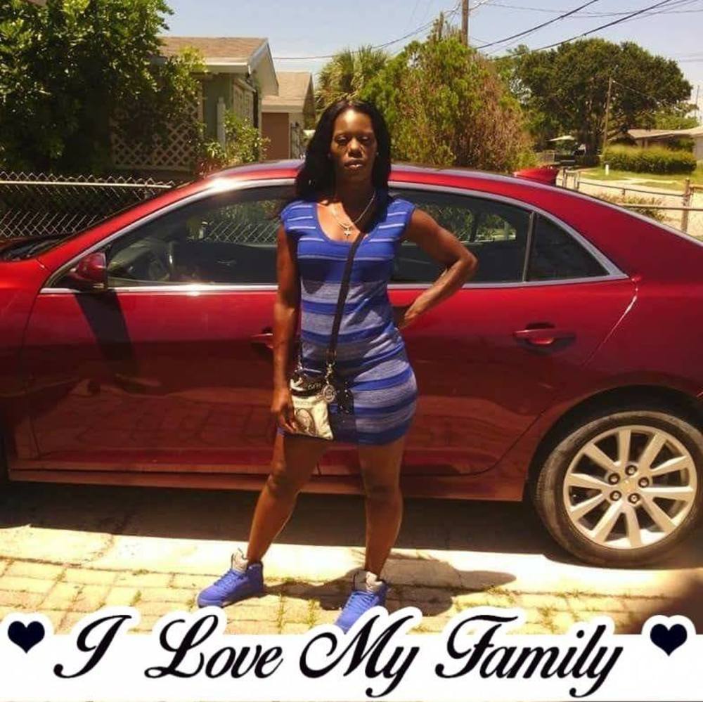 Meet your Posher, Veronica